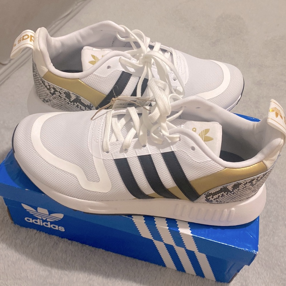 adidas Originals Sneakers